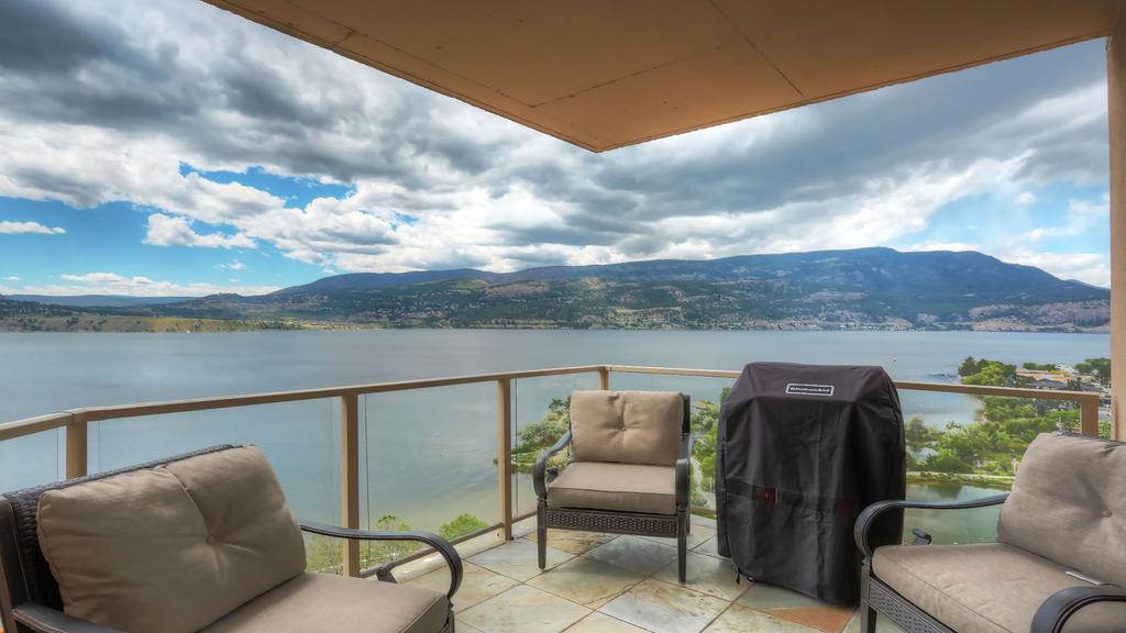 Sunset Waterfront Resort By Kelownacondorentals Exterior photo